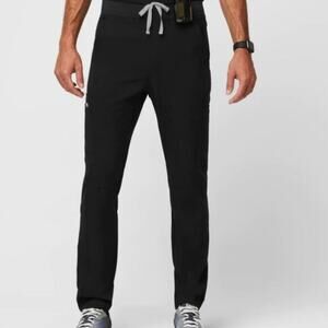 FIGS Axim Cargo Scrub Pants In Black Size XL/T